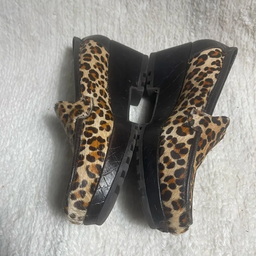 Donald J Pliner leather calf hair leopard Print Platform Slip-On Shoes SZ8.5M